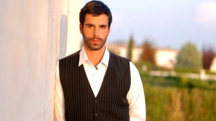 Ünlü modelden Mehmet Akif Alakurt'a destek!