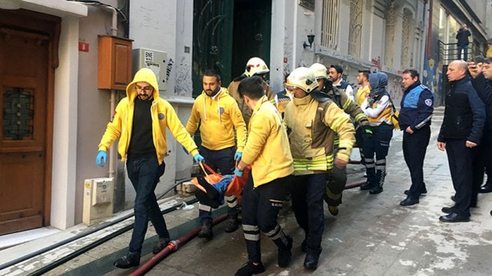 Beyoğlu'nda 4 kişinin öldüğü yangında iki tutuklama!