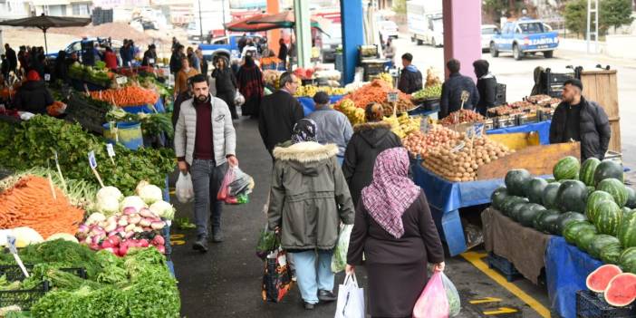 O İlçede Yaşayan Emeklilere Müjde: 5 Bin Liralık Alışveriş Desteği Verilecek!