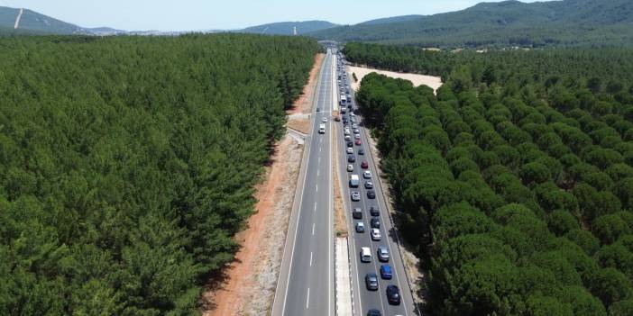 Yolun Sağ Tarafı Kıyametten Kaçış Filmlerini Hatırlattı