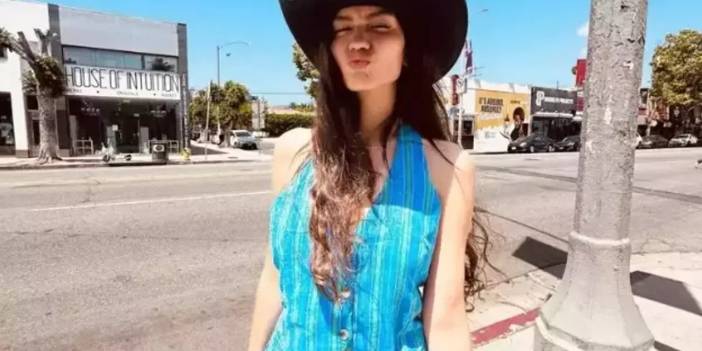 Demet Özdemir Los Angeles'ı Kasıp Kavurdu! Tatil Pozlarına Yorum Yağdı