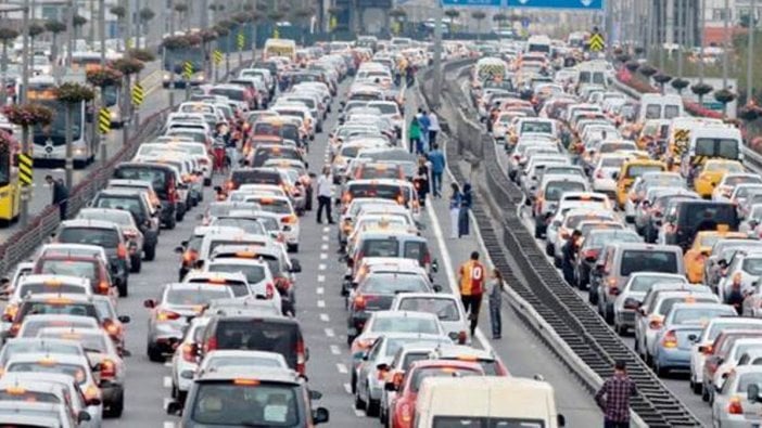 İstanbul'da trafik durma noktasına geldi!