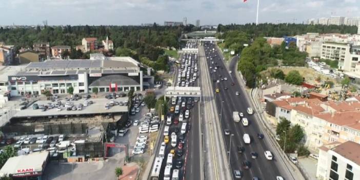 Haliç'teki Asfalt Çalışması Bugün İstanbul'u Kilitledi