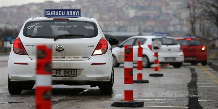 Ehliyet Almak İsteyen Binlerce Kişiyi İlgilendiriyor: Her Şey Sil Baştan Değişti