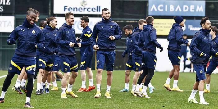 Fenerbahçelilerin Gözleri Yollarda Kalmıştı! O İsimler Sağlık Kontrolünden Geçiyor