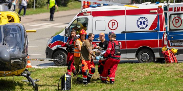 Polonya'da Maden Göçüğünde Mahsur Kalan İşçi 48 Saat Sonra Kurtarıldı