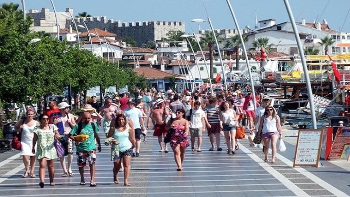 Sonunda Alman turistleri de kaçırdık: Her 10 Alman'dan 9'u tatile gitmeyeceğini söylüyor