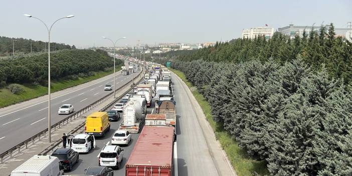 TEM Otoyolu Trafiğe Kapatıldı!