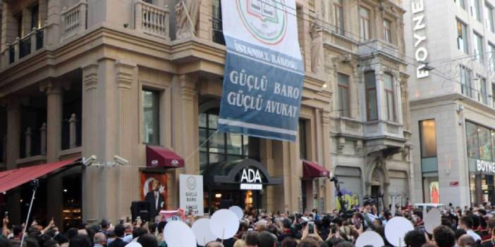 İstanbul Barosu'ndan Dikkat Çekici 15 Temmuz Açıklaması: "İstikbal Mücadelesidir"