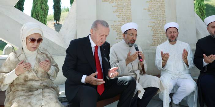 Erdoğan: 15 Temmuz'a Tiyatro Diyenleri Affetmeyeceğiz