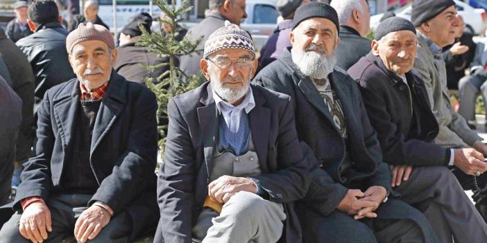 Bütün Emeklilere Ücretsiz Oldu: Karar Meclisten Geçti