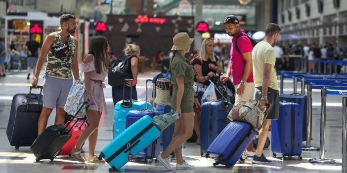 Almanlar Peş Peşe Türkiye'den Ayrılıyor: İşte Binlerce Alman'ın Türkiye'yi Terk Etme Sebebi