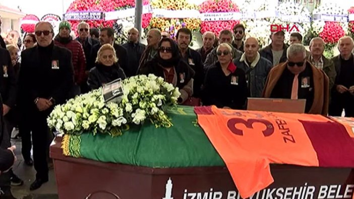 Ünlü sanatçı Demet Akbağ'ın acı günü: Son yolculuğuna uğurlandı