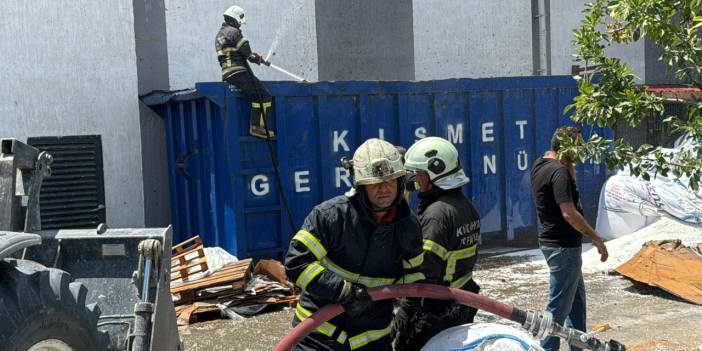 Kütahya'da fabrika yangını! 3 işçi hastanelik oldu