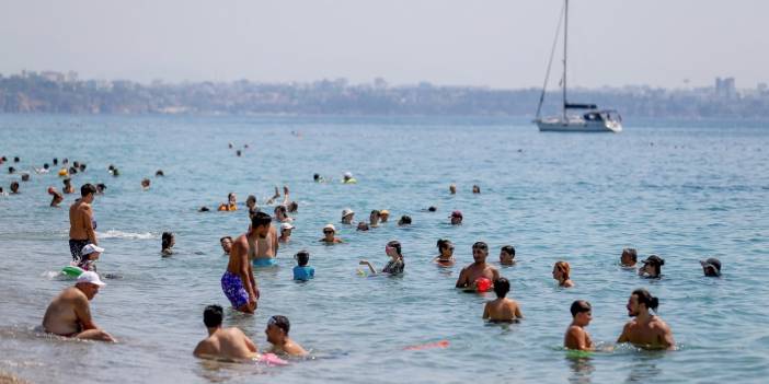 Antalya'yı bunaltan nem!