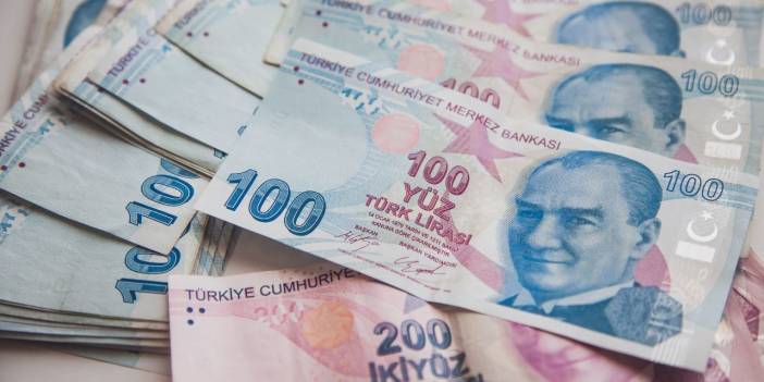 Hazine 49,7 milyar lira borçlandı