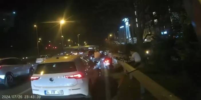 Trafik magandası tartıştığı kadının üstüne sürdü!