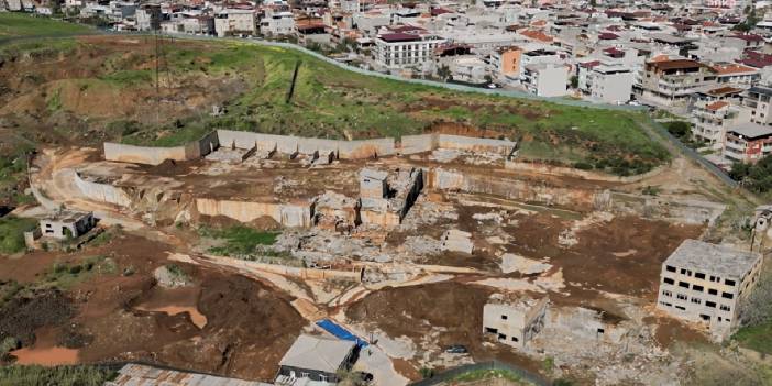 İzmir'in Çernobil'i temizleniyor