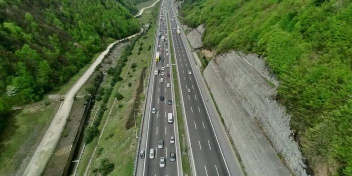 Bolu Dağı geçişinin İstanbul istikameti trafiğe kapatıldı