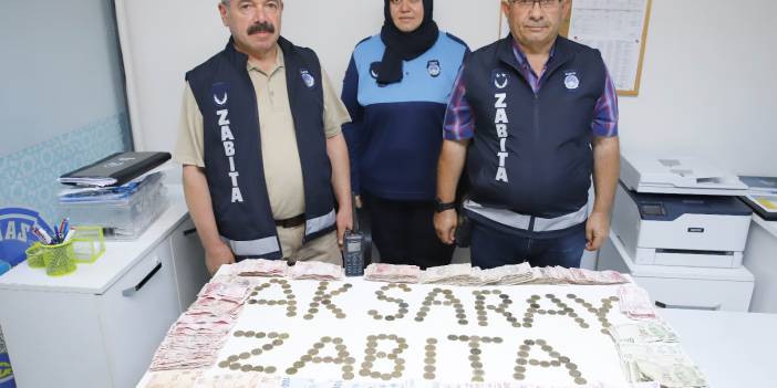 Dilencilik yapıyorlardı: Üzerlerinden 30 bin TL çıktı