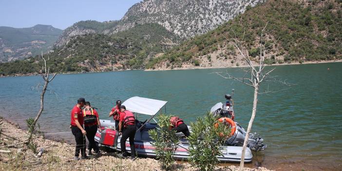 Adana'da jandarma ekipleri helikopterin kırıma uğradığı bölgeyi inceledi