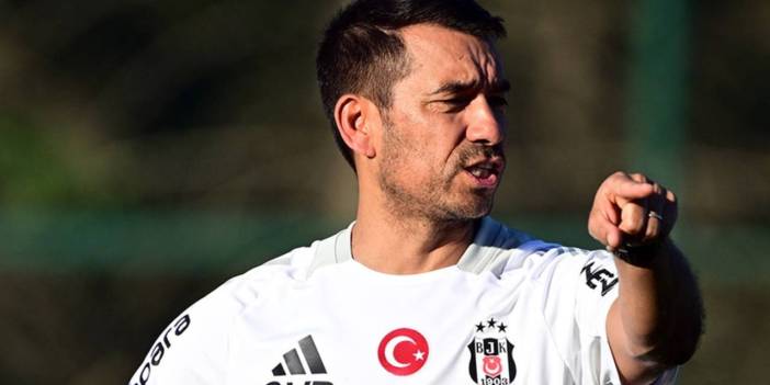 Van Bronckhorst'tan kritik maçı öncesi transfer açıklaması!