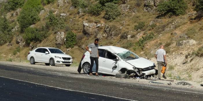 Takla atan otomobilde can pazarı!