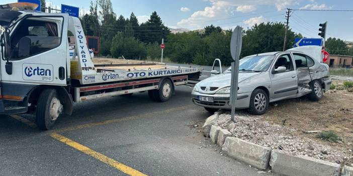 Elazığ’da feci kaza: Çok sayıda kişi yaralandı!