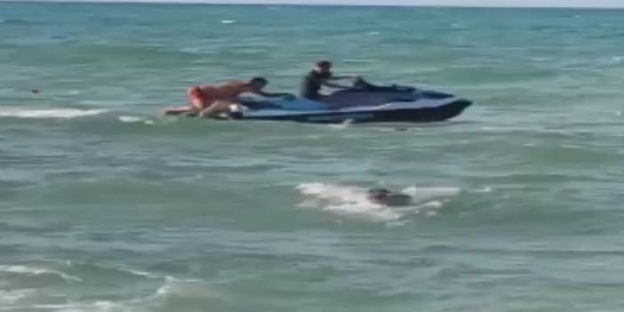 Ölümden havalı kurtuluş: Jetski imdadına yetişti!