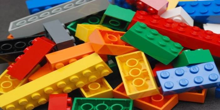 Plastik legolar raftan mı kalkıyor? Oyuncak devi açıkladı