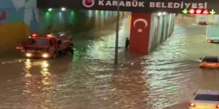 Karabük'ü sağanak vurdu!