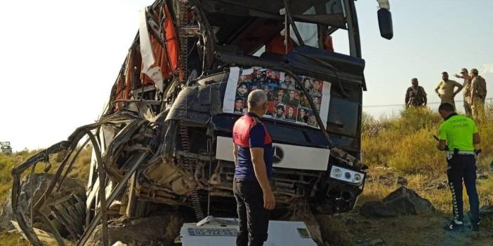 Şehit fotoğraflarıyla donatılan otobüste ölüm yolculuğu!