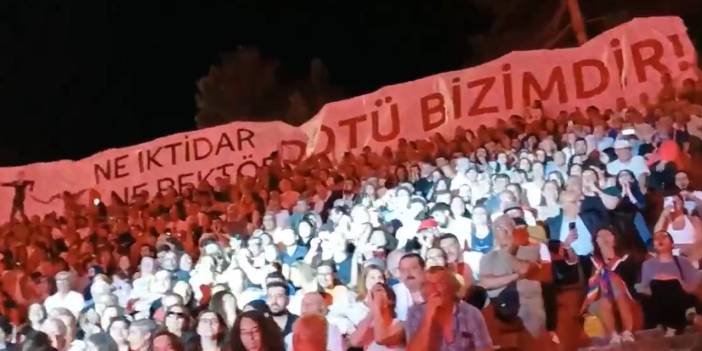 ODTÜ'lüler mezuniyet töreninde yeni rektöre protesto! Yuhaladılar, sırtlarını döndüler!