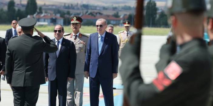 Ekonomist Ozan Gündoğdu'dan olay yorum: Bu fotoğrafın anlamını açıkladı