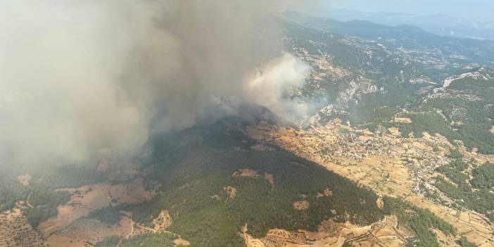 Muğla'daki orman yangınına müdahale sürüyor