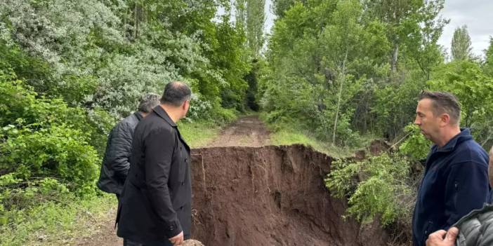 Sivas'ta sağanak sonrası toprak kayması