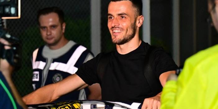 Filip Kostic transferindeki kilit isim ortaya çıktı!