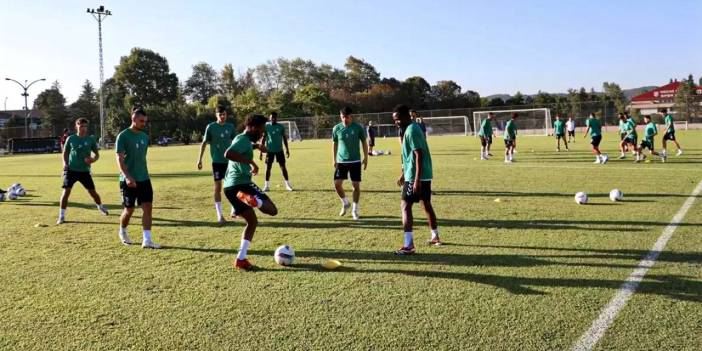 Sakaryaspor'da deprem. Bütün futbolcular gitmek istiyor