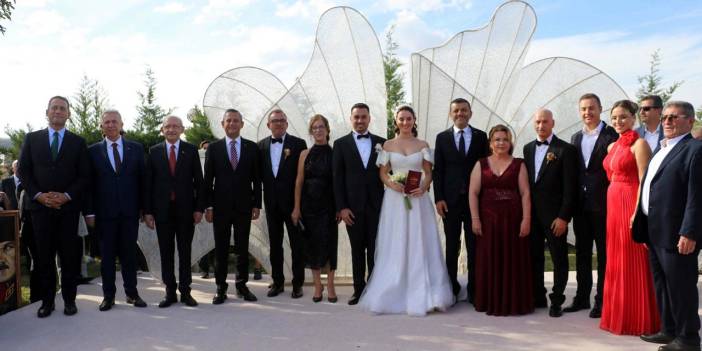 Özel ve Kılıçdaroğlu nikah şahidi oldu