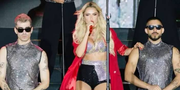 Hadise'den efsane konser kombini: Sahneyi salladı