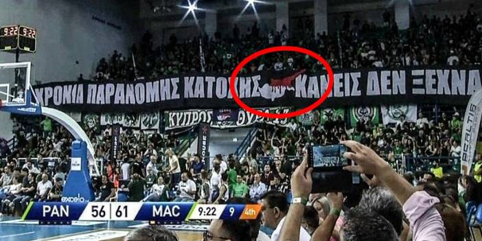 Panathinaikos maçında skandal Kanlı Kıbrıs pankartı