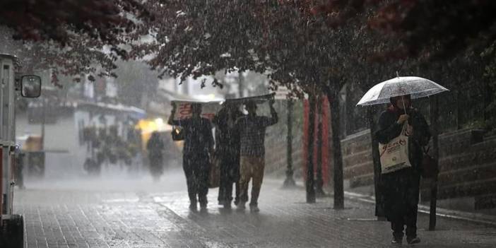 Meteoroloji'den il il yağış uyarısı. Hazırlıksız çıkmayın