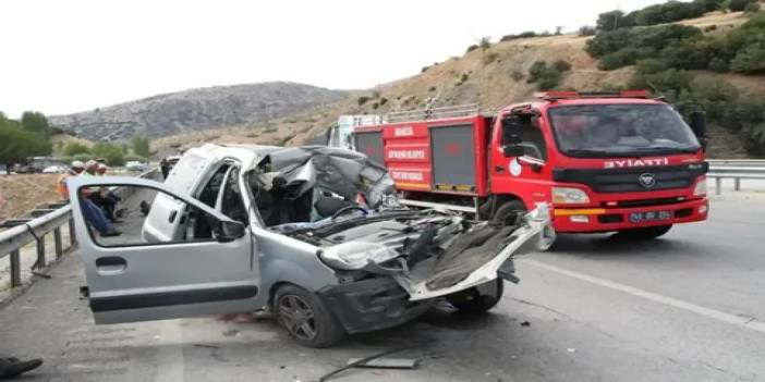 Ankara'da otomobil bariyere çarptı, bir kişi öldü, sürücü ağır yaralandı