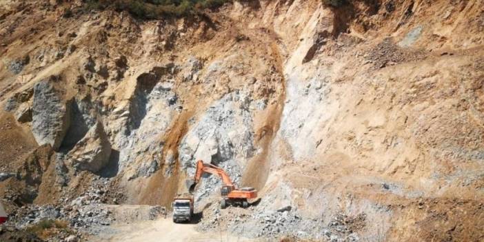 Depremde yerle bir olmuştu şimdi maden ocakları işgal etti! AKP’li başkan bile karşı çıktı