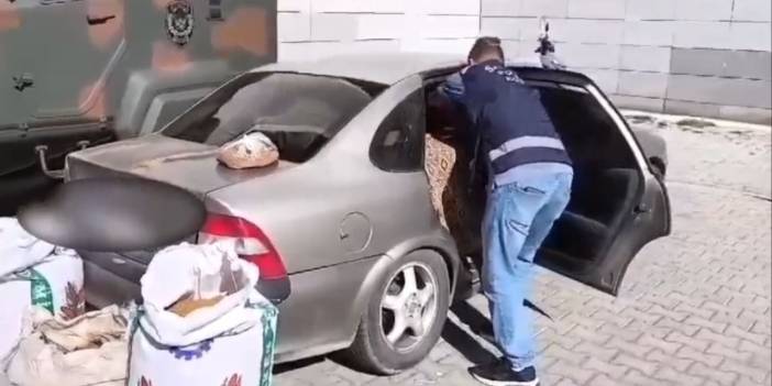 Otomobilde 435 kilogram kaçak tütün yakalandı