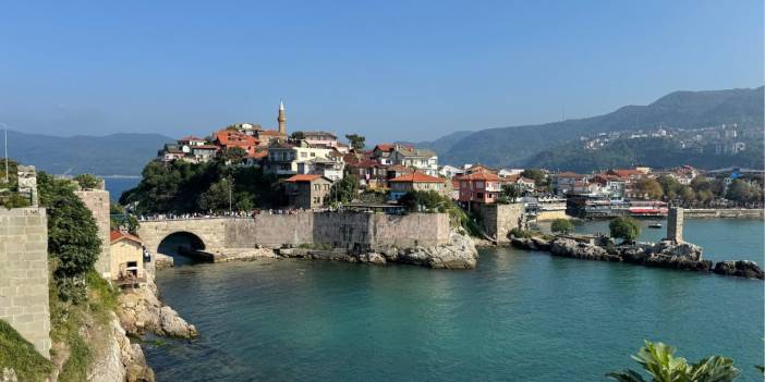 Amasra'da hafta sonu ziyaretçi yoğunluğu yaşanıyor