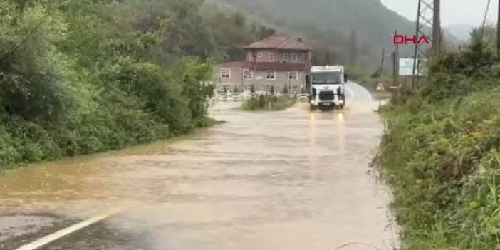 Dere taştı, İnkumu yolu su ile doldu