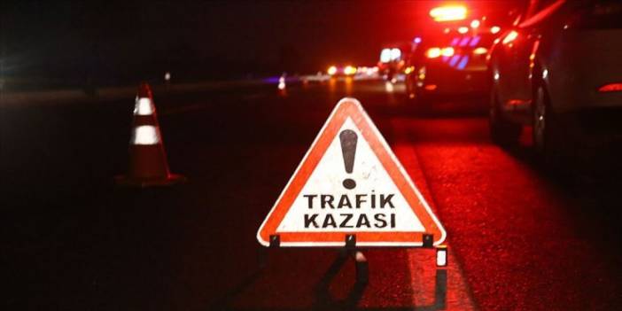 Zincirleme trafik kazasında 3 araç hasar gördü 4 kişi yaralandı