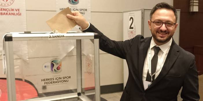 Kerim Çomoğlu güven tazeledi. Tüm oyları aldı