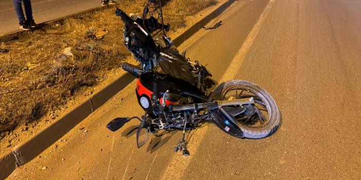 İki otomobille çarpışan motosikletin sürücüsü Muhammet öldü